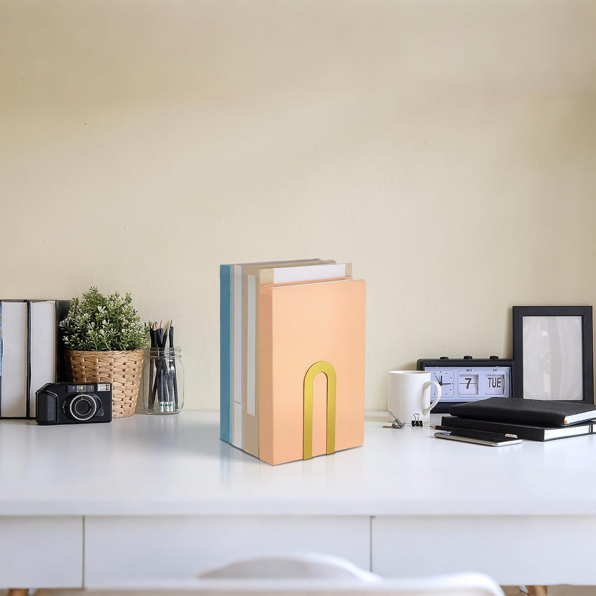 Chunful 12 Pcs Gold Metal BookEnds Shelves, 5.5 x 3.75 x 2.25 in